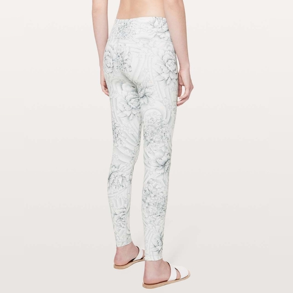 Lululemon Wunder Under Low-Rise Tight Legging Floral Pattern Size 6 - Picture 2 of 14